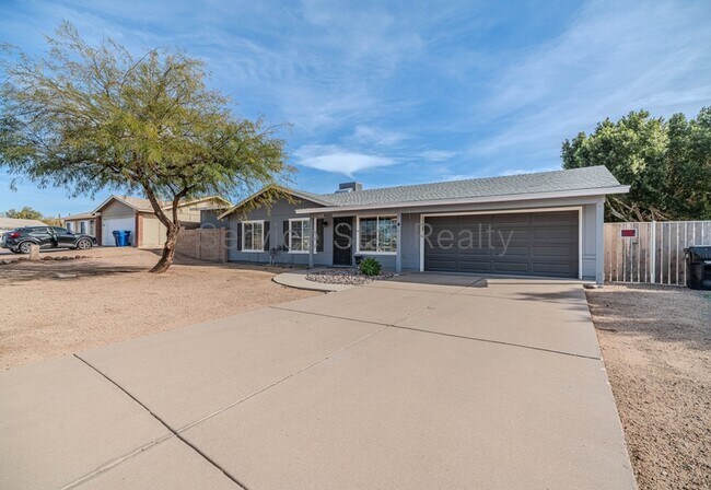 6925 E Jensen St Mesa, AZ 85207 photo 2