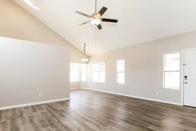 190 S Los Feliz Dr Chandler, AZ 85226 photo 4