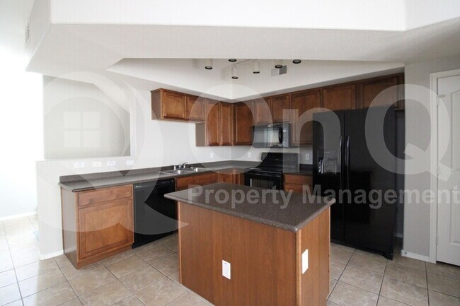 240 W Juniper Ave Gilbert, AZ 85234 photo 4