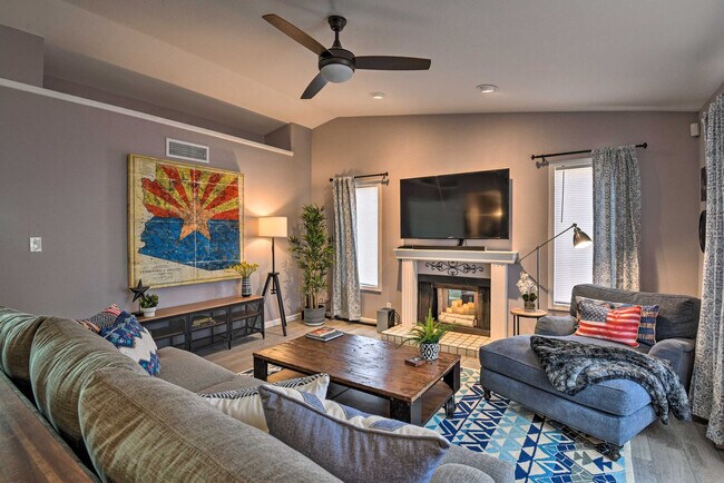 6863 E Kathleen Rd photo 2