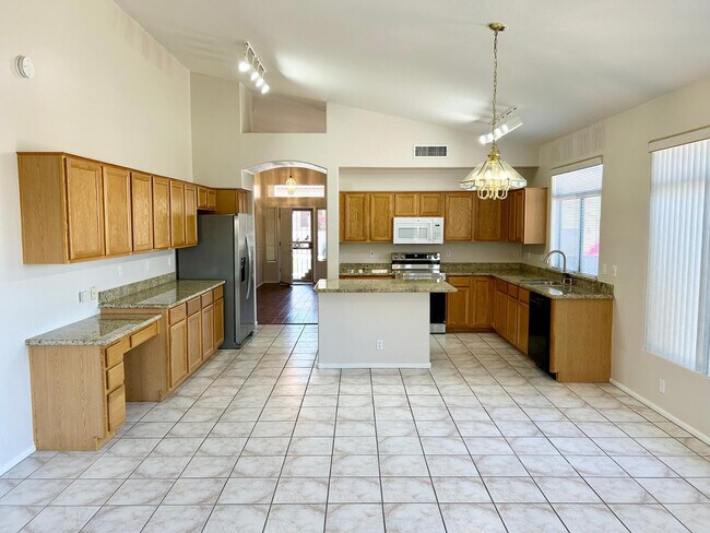 1230 E Captain Dreyfus Ave Phoenix, AZ 85022 photo 5