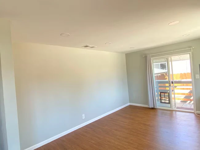 1955 Burroughs St San Diego, CA 92111 photo 5