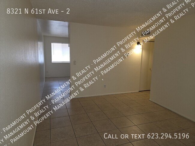 8321 N 61st Ave Glendale, AZ 85302 photo 2