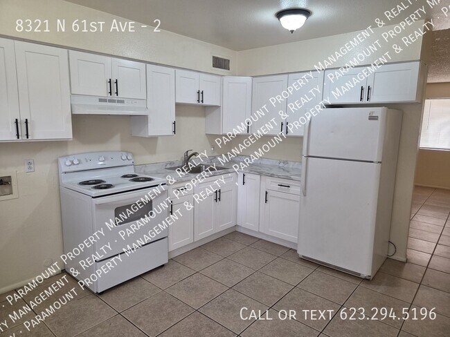 8321 N 61st Ave Glendale, AZ 85302 photo 4
