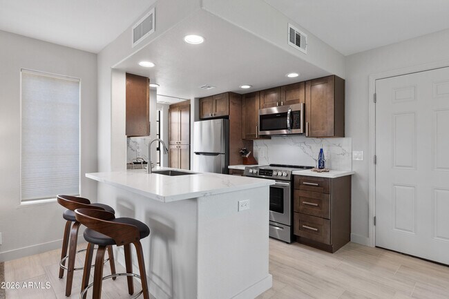 17031 E El Lago Blvd Fountain Hills, AZ 85268 photo 2