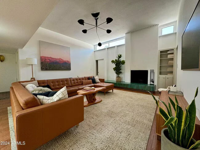 8768 E Vía De Dorado Scottsdale, AZ 85258 photo 3