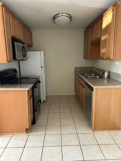 1386 E Madison Ave El Cajon, CA 92021 photo 2