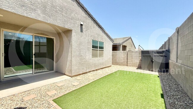 9053 W Agora Ln Tolleson, AZ 85353 photo 4