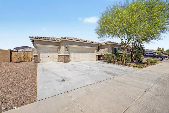 21254 W Hubbell St Buckeye, AZ 85396 photo 2