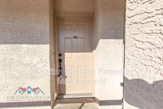 11666 N 28th Dr Phoenix, AZ 85029 photo 3