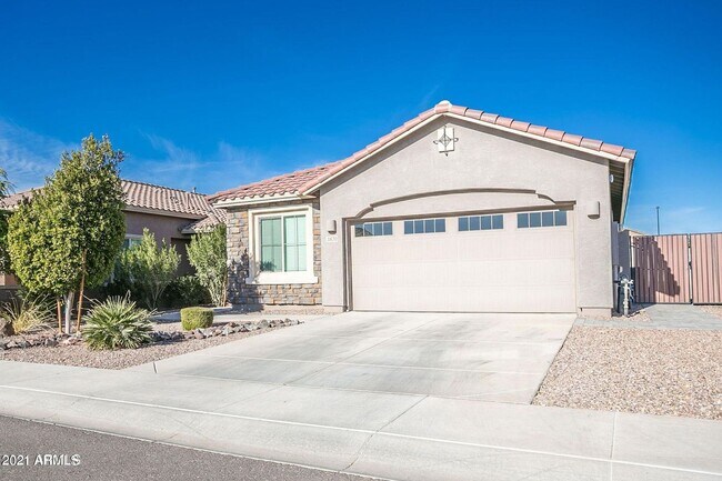 3870 E Balsam Dr Chandler, AZ 85286 photo 3