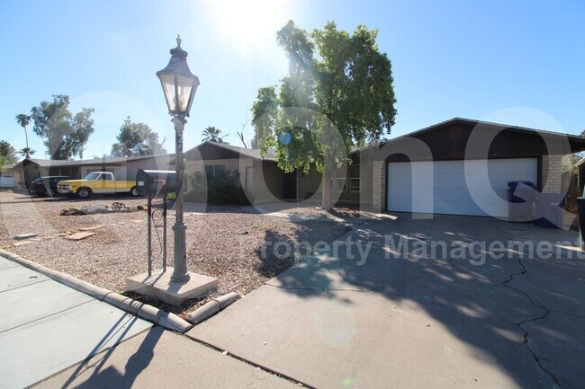 2519 E Fairfield St Mesa, AZ 85213 photo 2