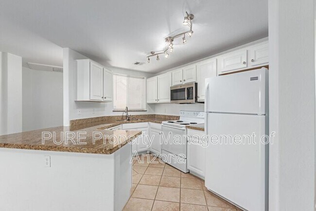 10401 N 52nd St Paradise Valley, AZ 85253 photo 4