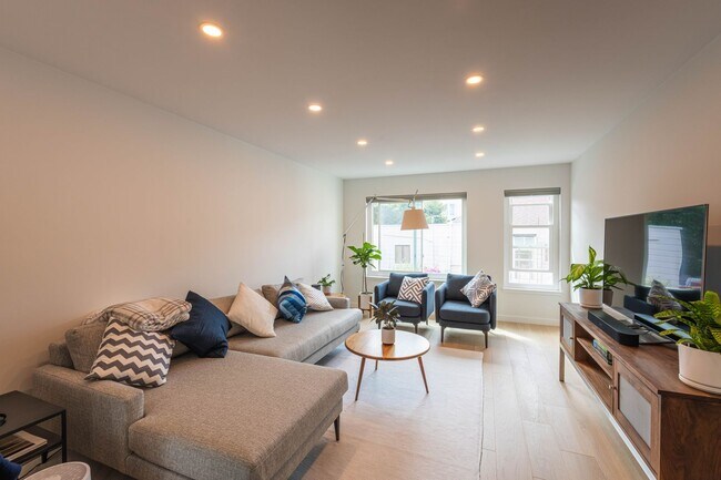 1604 Church St San Francisco, CA 94131 photo 5