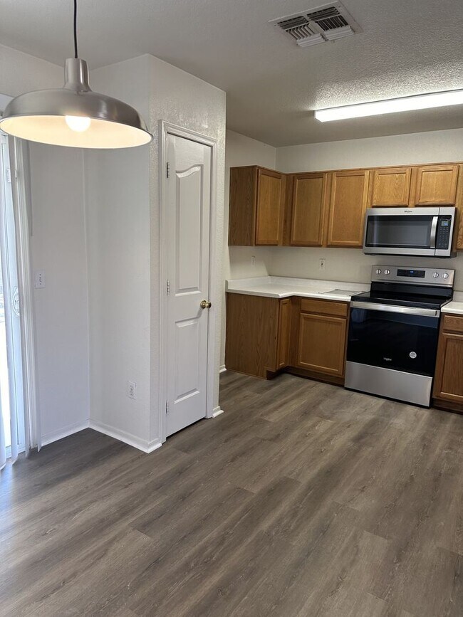 11813 W Charter Oak Rd El Mirage, AZ 85335 photo 3
