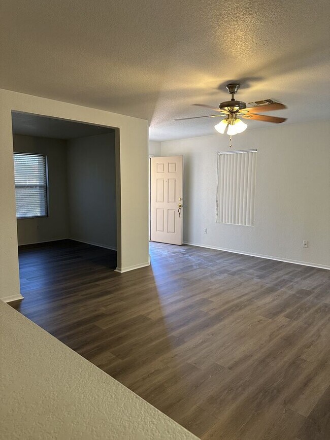 11813 W Charter Oak Rd El Mirage, AZ 85335 photo 5