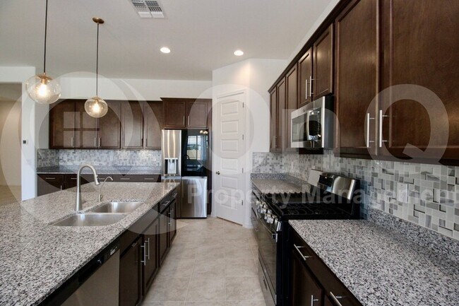 20554 E Vía De Colina Queen Creek, AZ 85142 photo 5