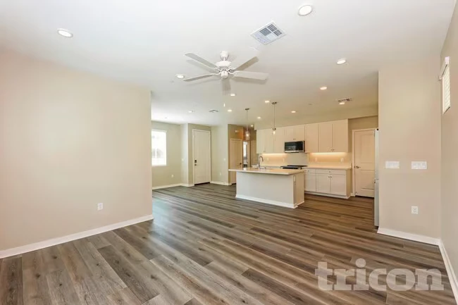 29423 Cumaru Ct Winchester, CA 92596 photo 2