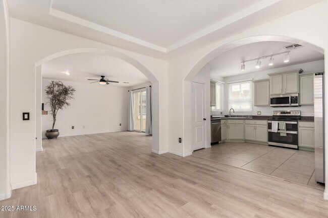 1162 S Agnes Ln Gilbert, AZ 85296 photo 4
