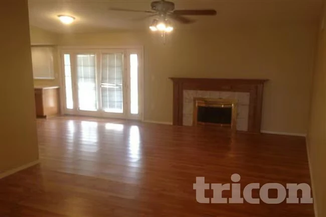 2063 W Morningside Dr Phoenix, AZ 85023 photo 3
