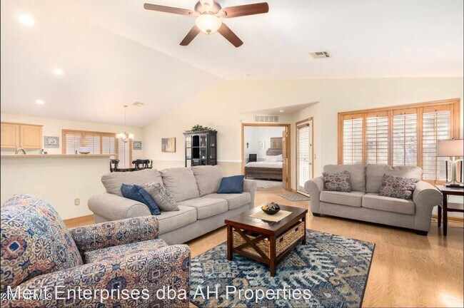 15842 W Carmen Dr Surprise, AZ 85374 photo 2