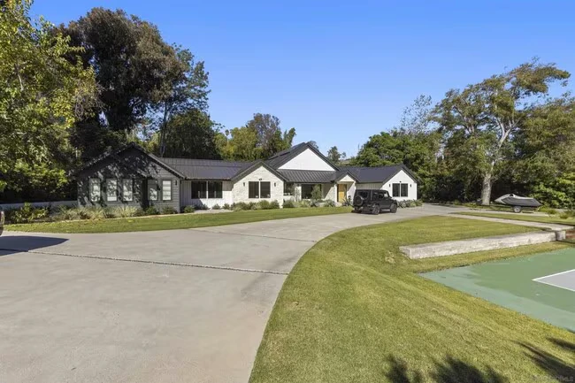 4874 Sun Valley Rd Del Mar, CA 92014 photo 5
