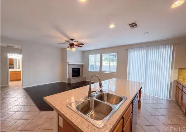 38408 Tranquila Ave Murrieta, CA 92563 photo 2
