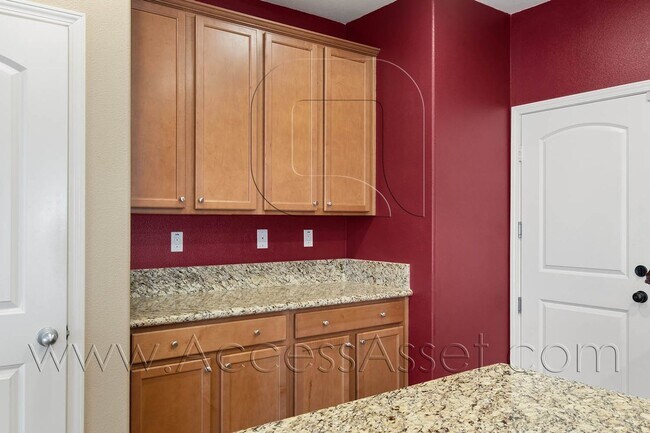 34895 Armstrong Rd Winchester, CA 92596 photo 4