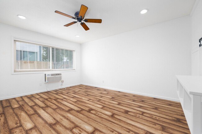 8138 Winter Gdns Blvd Lakeside, CA 92040 photo 3