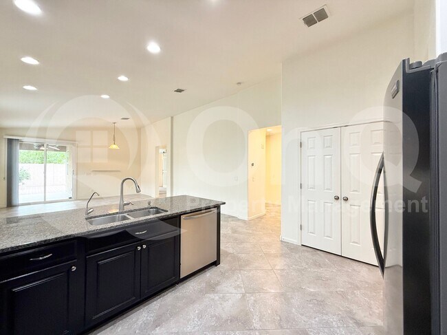 7249 E Osage Ave Mesa, AZ 85212 photo 5