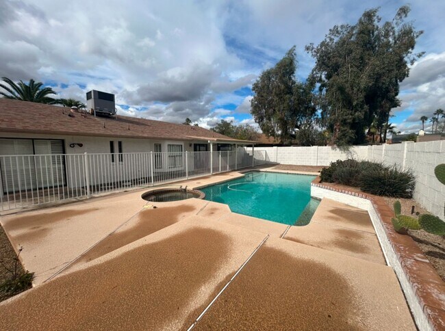 16243 N 67th Pl Scottsdale, AZ 85254 photo 2