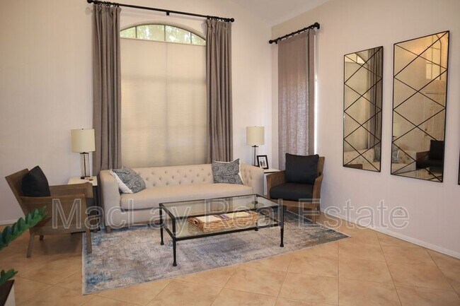 4622 E Lavender Ln Phoenix, AZ 85044 photo 5