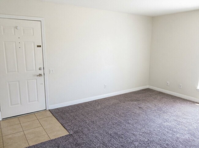 1490 Naranca Ave El Cajon, CA 92021 photo 5