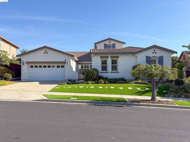 2497 Winged Foot Rd photo 2