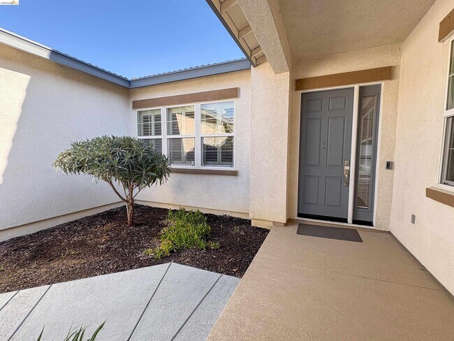 2497 Winged Foot Rd photo 5