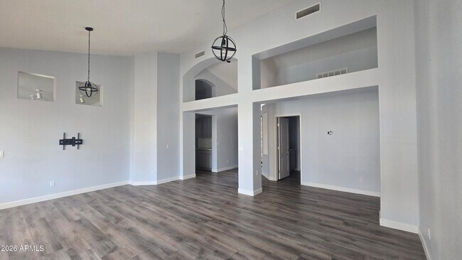 1818 W Hawk Way Chandler, AZ 85286 photo 3