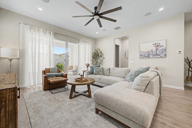 21181 N 104th Ln Peoria, AZ 85382 photo 3