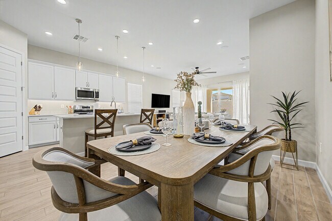 21181 N 104th Ln Peoria, AZ 85382 photo 4