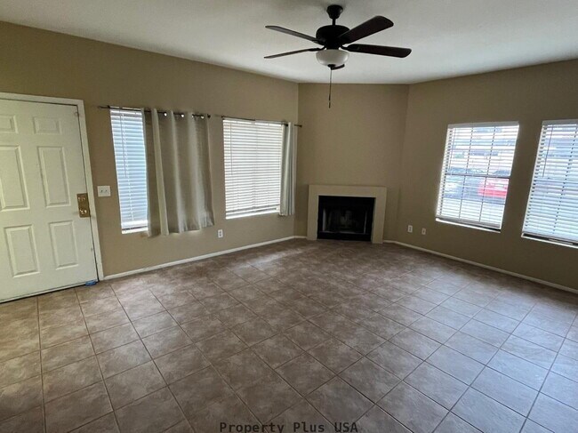 1245 W 1st St Tempe, AZ 85281 photo 2