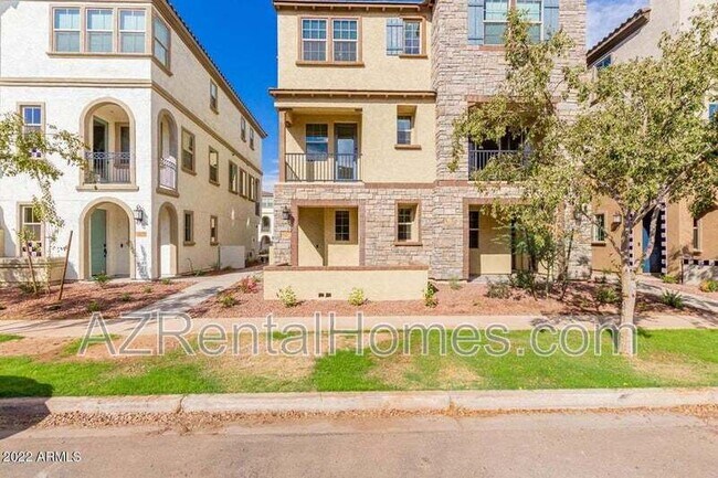 1683 E Dogwood Ln photo 4