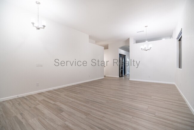 26209 North 47th Pl Phoenix, AZ 85050 photo 5