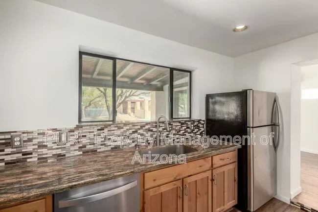 1526 E Griswold Rd Phoenix, AZ 85020 photo 5
