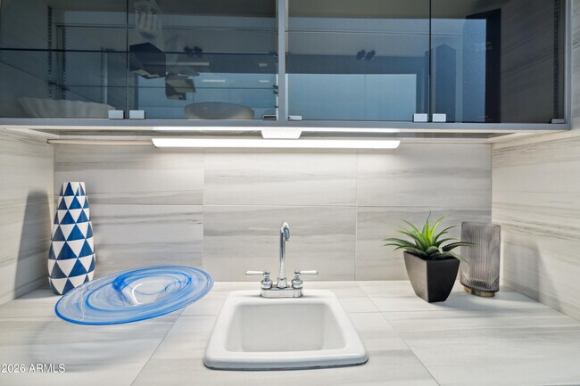 7306 E Rancho Vista Dr Scottsdale, AZ 85251 photo 5