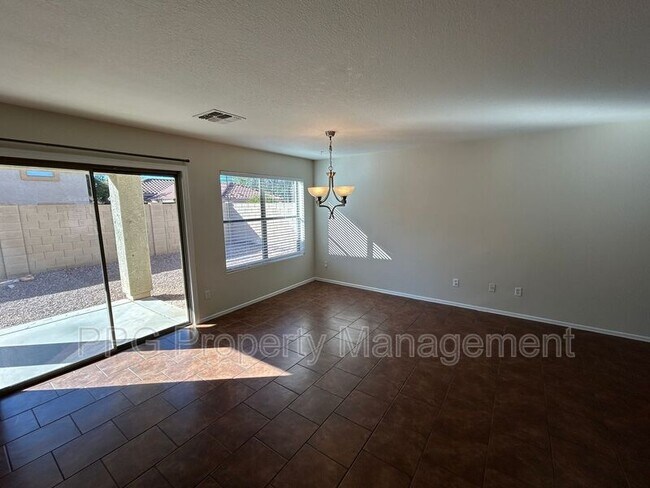 16961 W Marshall Ln Surprise, AZ 85388 photo 3