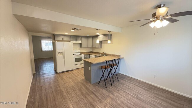 4418 N 53rd Ln Phoenix, AZ 85031 photo 5