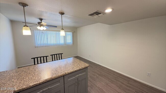 4418 N 53rd Ln Phoenix, AZ 85031 photo 2