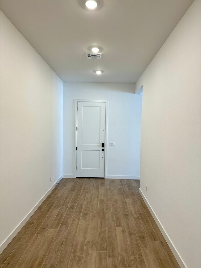 3718 E Gold Mountain Ave San Tan Valley, AZ 85140 photo 2