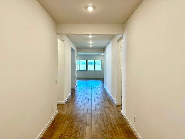 3718 E Gold Mountain Ave San Tan Valley, AZ 85140 photo 4