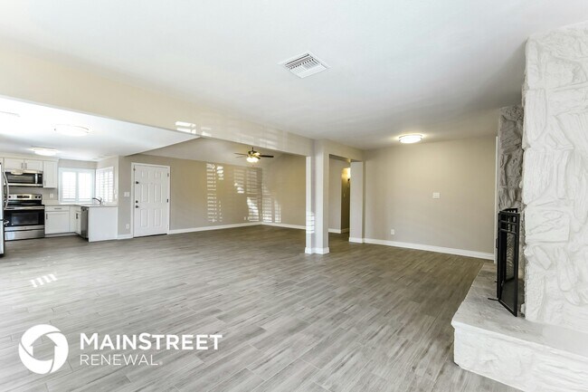 15816 N 25th Ave Phoenix, AZ 85023 photo 3