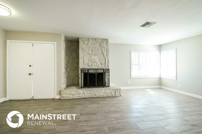 15816 N 25th Ave Phoenix, AZ 85023 photo 2